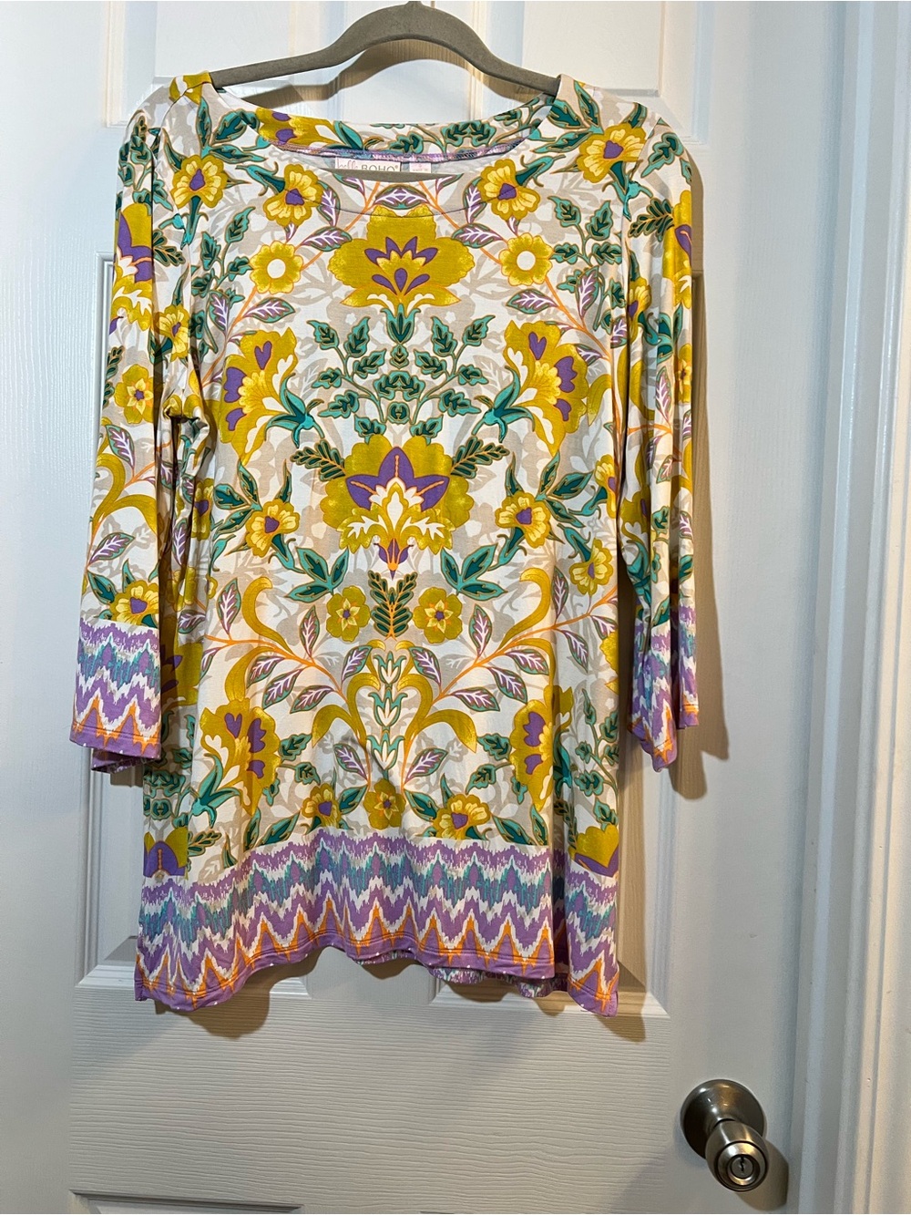 🦋 Belle by Kim Gravel Yellow & Purple Floral Scoop-Neck Tunic size small